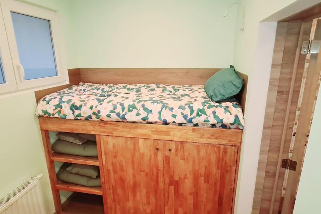 בריסל Magnolia Green Garden New And Fully Equipped מראה חיצוני תמונה