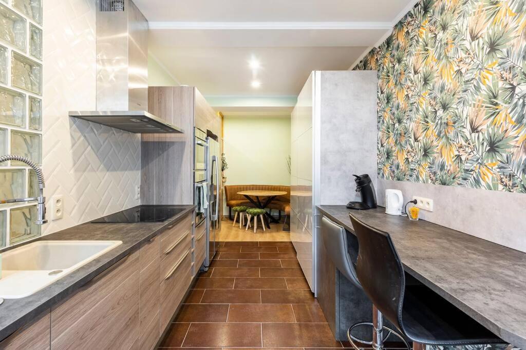 בריסל Magnolia Green Garden New And Fully Equipped מראה חיצוני תמונה